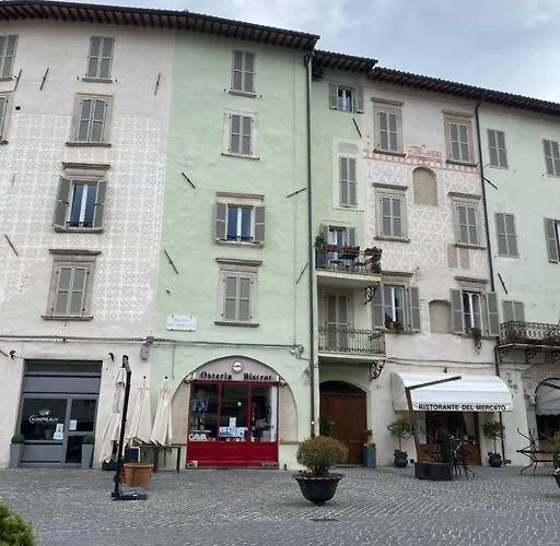 La Casa In Borgo Con Parcheggio Per Bici E Moto Privato! スポレート